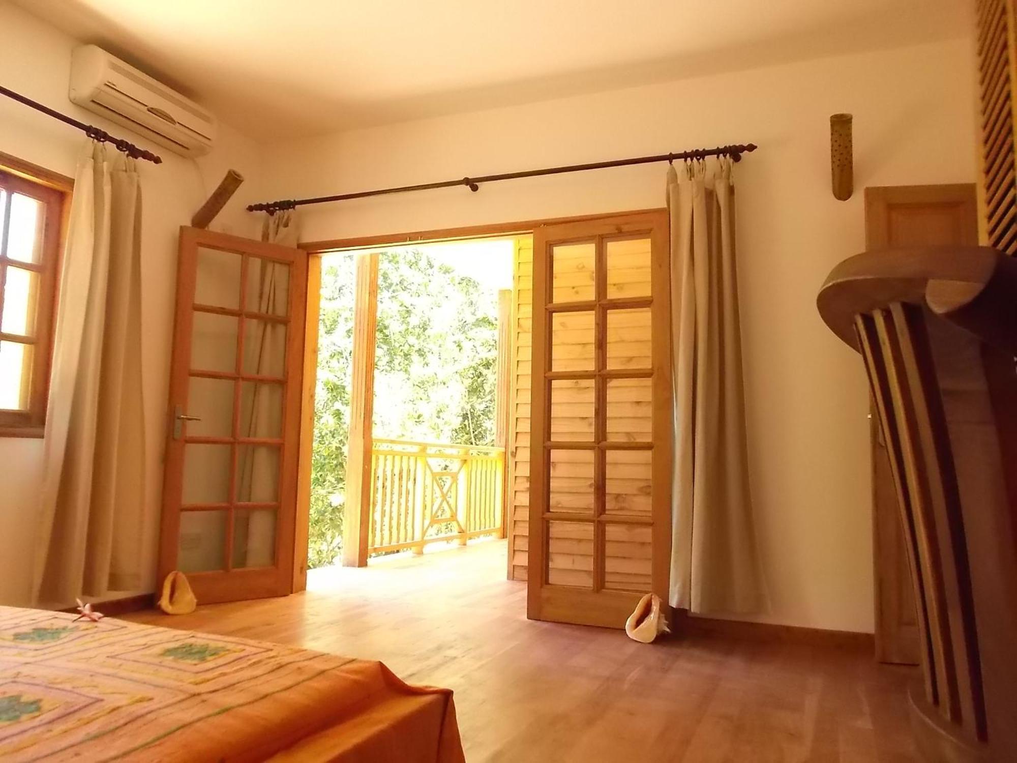 Lilot Beach Chalets Glacis  Pokoj fotografie